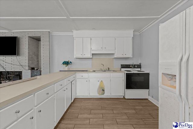 1148 2nd Loop Rd, Florence, SC 29505