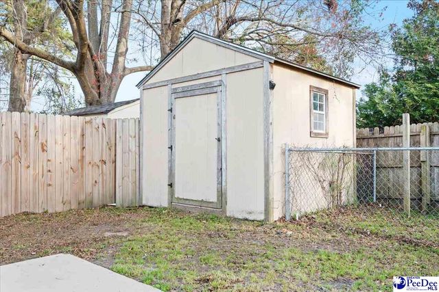 1148 2nd Loop Rd, Florence, SC 29505