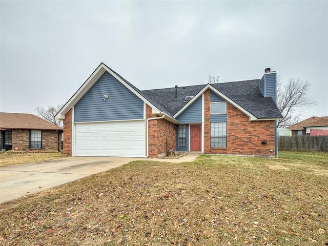 2101 NE 11th Street, Moore, OK 73160