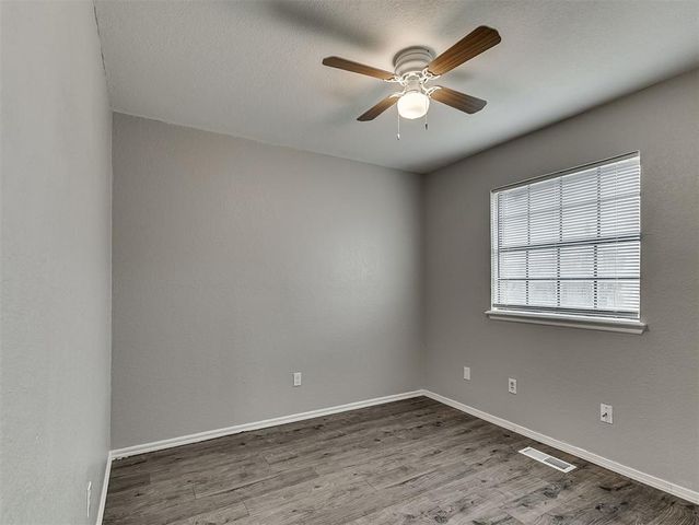 2101 NE 11th Street, Moore, OK 73160