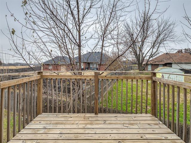 2101 NE 11th Street, Moore, OK 73160