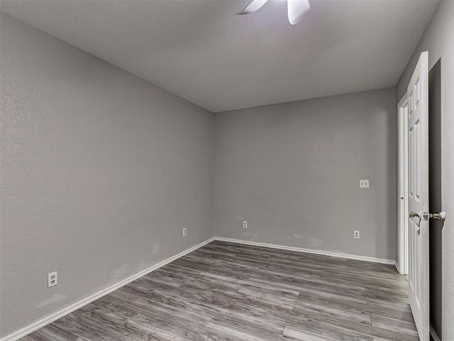 2101 NE 11th Street, Moore, OK 73160