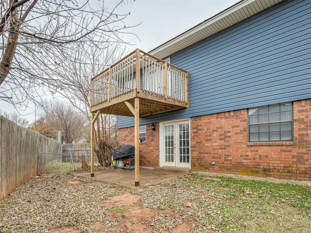 2101 NE 11th Street, Moore, OK 73160