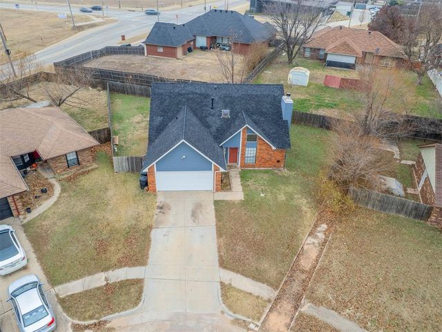 2101 NE 11th Street, Moore, OK 73160