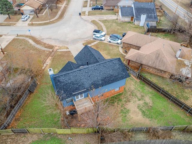 2101 NE 11th Street, Moore, OK 73160