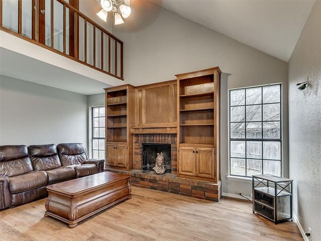 2101 NE 11th Street, Moore, OK 73160