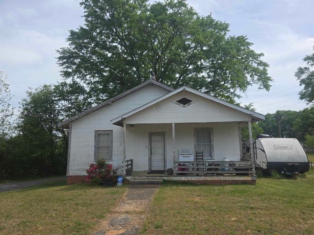 2 3rd Street, Inman, SC 29349
