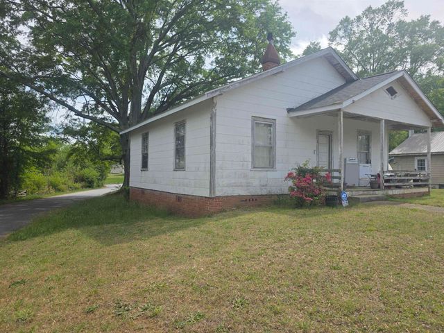 2 3rd Street, Inman, SC 29349