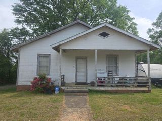 2 3rd Street, Inman, SC 29349