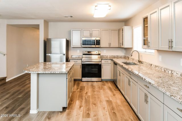 2358 E SPRUCE Drive, Chandler, AZ 85286