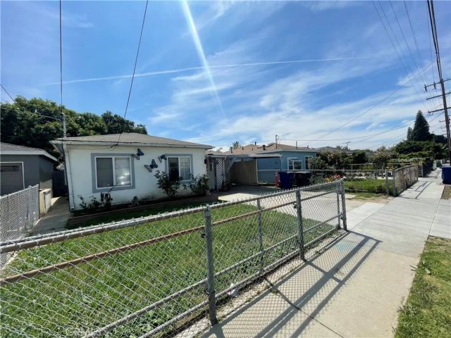 1024 W 220th, Torrance, CA 90502