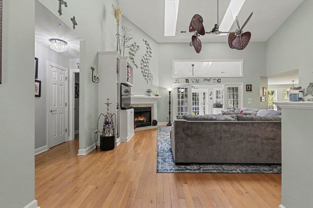 44 Aberdeen Way, Pawleys Island, SC 29585