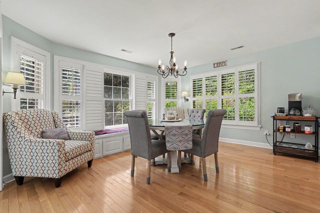 44 Aberdeen Way, Pawleys Island, SC 29585