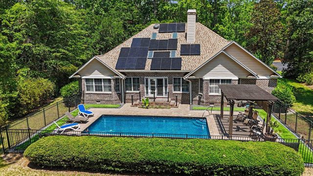 44 Aberdeen Way, Pawleys Island, SC 29585