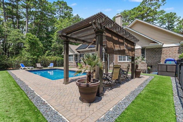 44 Aberdeen Way, Pawleys Island, SC 29585