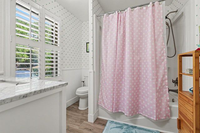 44 Aberdeen Way, Pawleys Island, SC 29585
