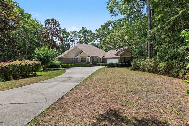 44 Aberdeen Way, Pawleys Island, SC 29585