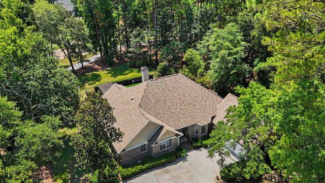 44 Aberdeen Way, Pawleys Island, SC 29585