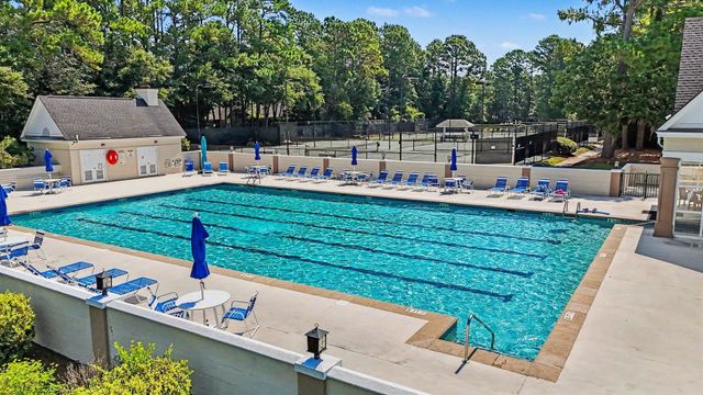 44 Aberdeen Way, Pawleys Island, SC 29585