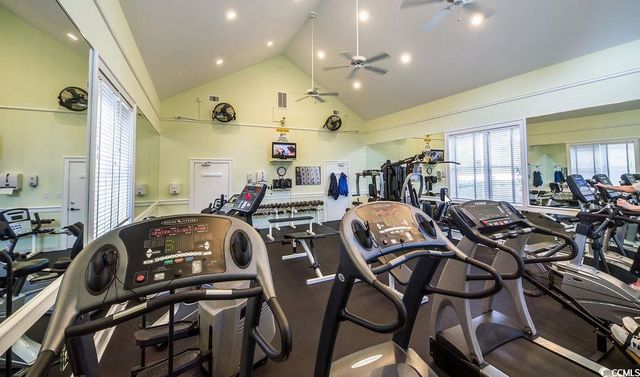 44 Aberdeen Way, Pawleys Island, SC 29585