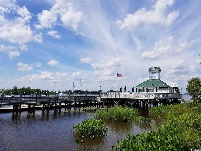 44 Aberdeen Way, Pawleys Island, SC 29585