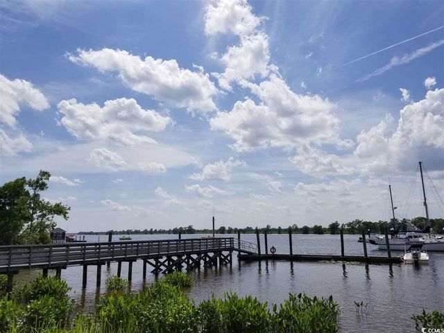 44 Aberdeen Way, Pawleys Island, SC 29585