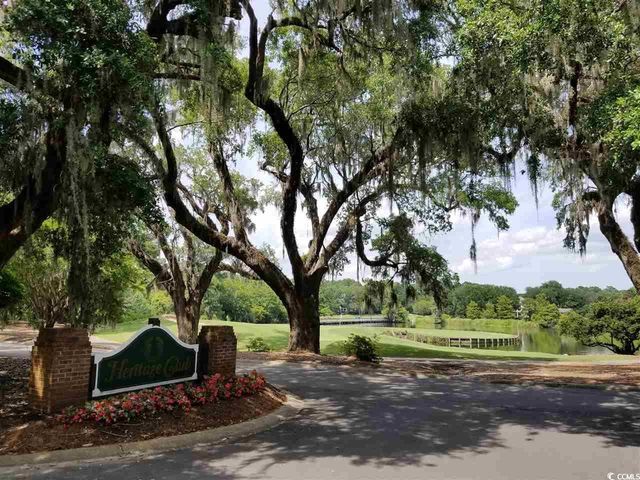 44 Aberdeen Way, Pawleys Island, SC 29585