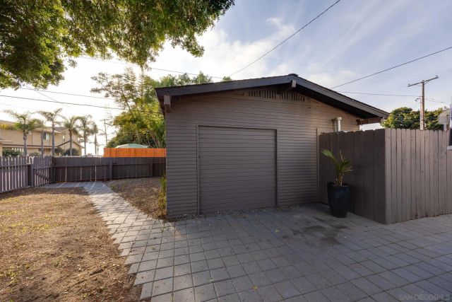 2386 Newport Avenue, Cardiff, CA 92007