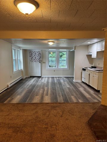 1529 RT 300 4, Newburgh, NY 12550