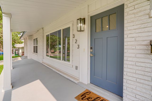 323 SENOVA DR, San Antonio, TX 78216