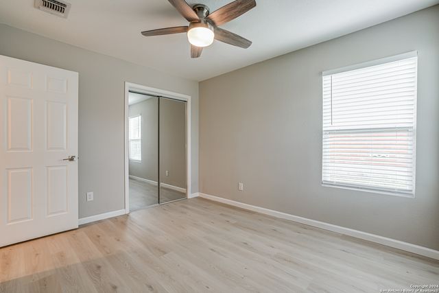 323 SENOVA DR, San Antonio, TX 78216