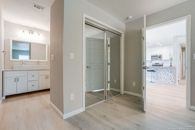 323 SENOVA DR, San Antonio, TX 78216