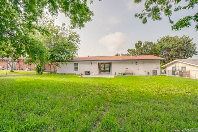 323 SENOVA DR, San Antonio, TX 78216