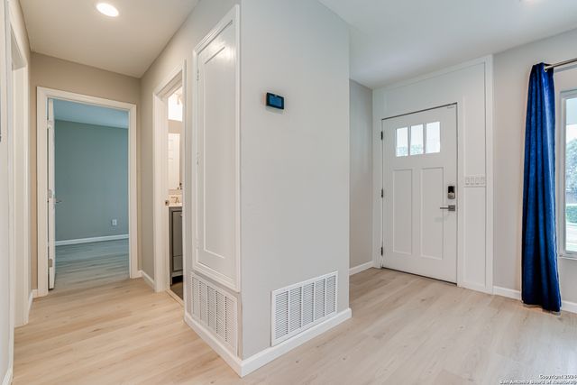 323 SENOVA DR, San Antonio, TX 78216