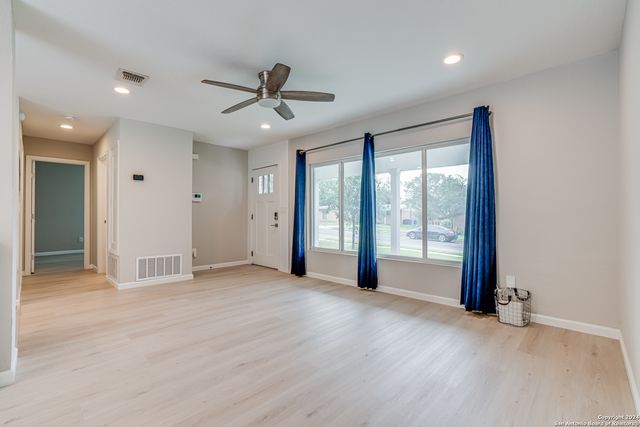 323 SENOVA DR, San Antonio, TX 78216