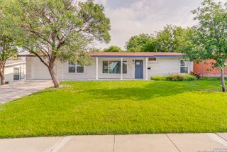 323 SENOVA DR, San Antonio, TX 78216