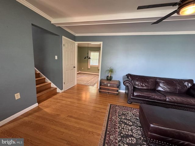 328 JAMESTOWN RD, Front Royal, VA 22630