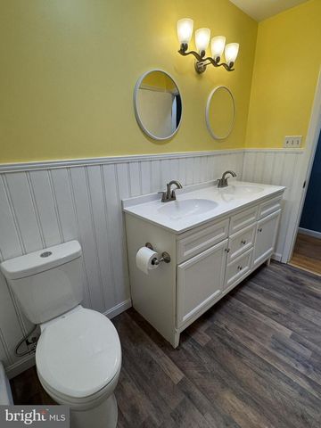 328 JAMESTOWN RD, Front Royal, VA 22630