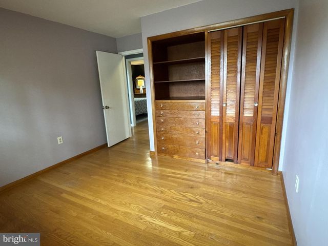 328 JAMESTOWN RD, Front Royal, VA 22630