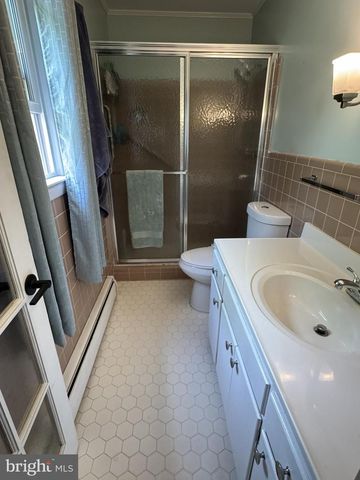 328 JAMESTOWN RD, Front Royal, VA 22630