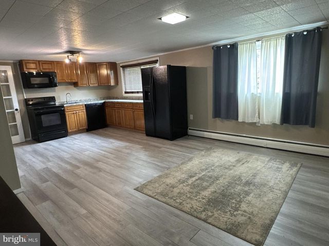 328 JAMESTOWN RD, Front Royal, VA 22630