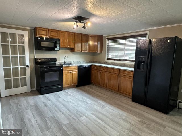 328 JAMESTOWN RD, Front Royal, VA 22630