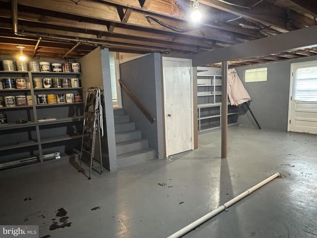328 JAMESTOWN RD, Front Royal, VA 22630