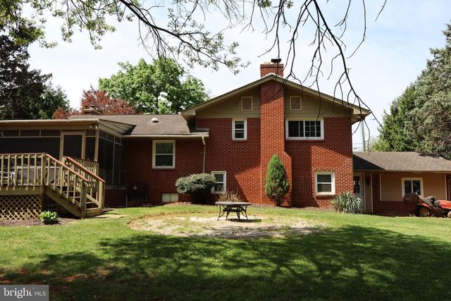 328 JAMESTOWN RD, Front Royal, VA 22630