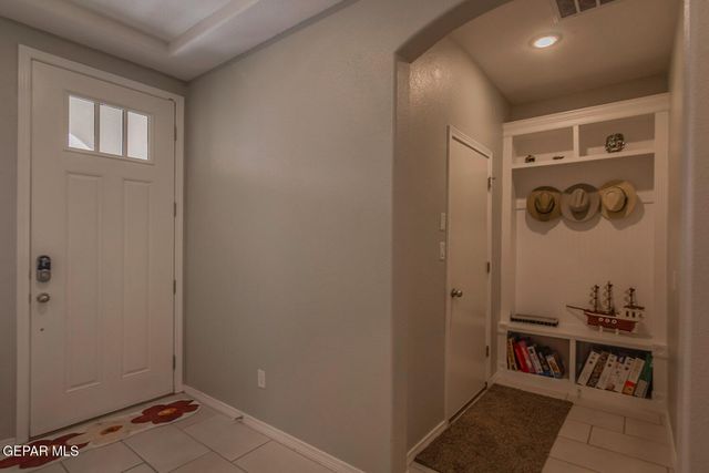7810 ENCHANTED CLIFF Drive, El Paso, TX 79911