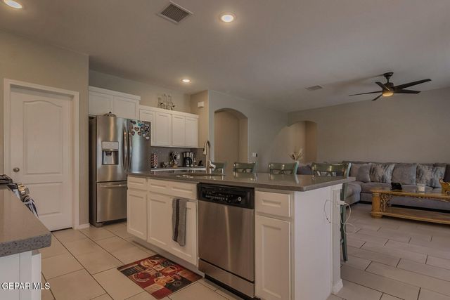 7810 ENCHANTED CLIFF Drive, El Paso, TX 79911
