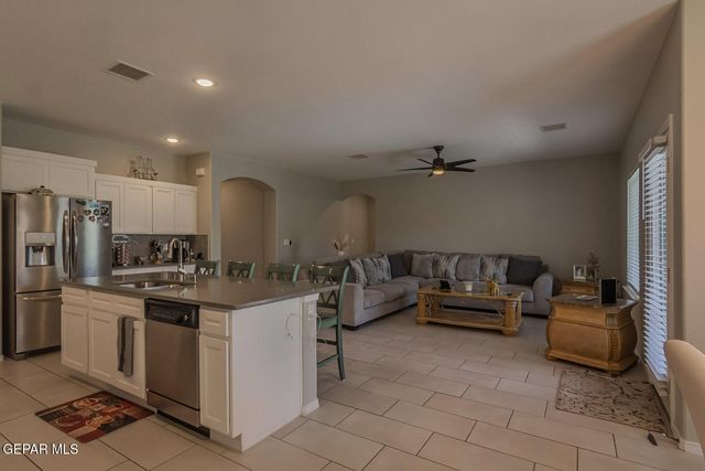 7810 ENCHANTED CLIFF Drive, El Paso, TX 79911