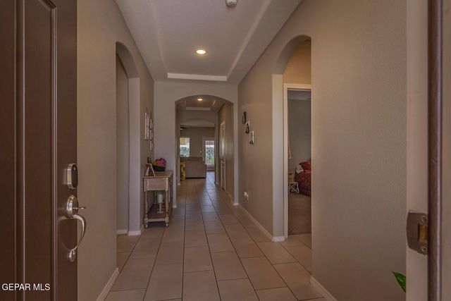 7810 ENCHANTED CLIFF Drive, El Paso, TX 79911