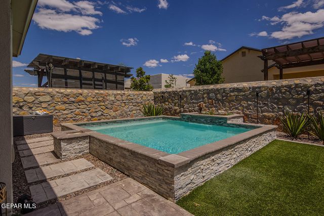 7810 ENCHANTED CLIFF Drive, El Paso, TX 79911