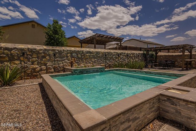 7810 ENCHANTED CLIFF Drive, El Paso, TX 79911